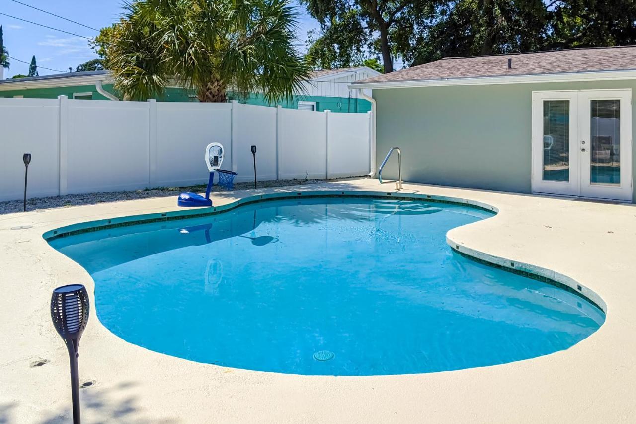 Pinellas Park Cottage St. Petersburg Exterior photo